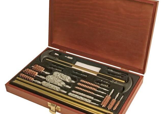 Outers 32 Piece Universal Wood Gun Cleaning Box